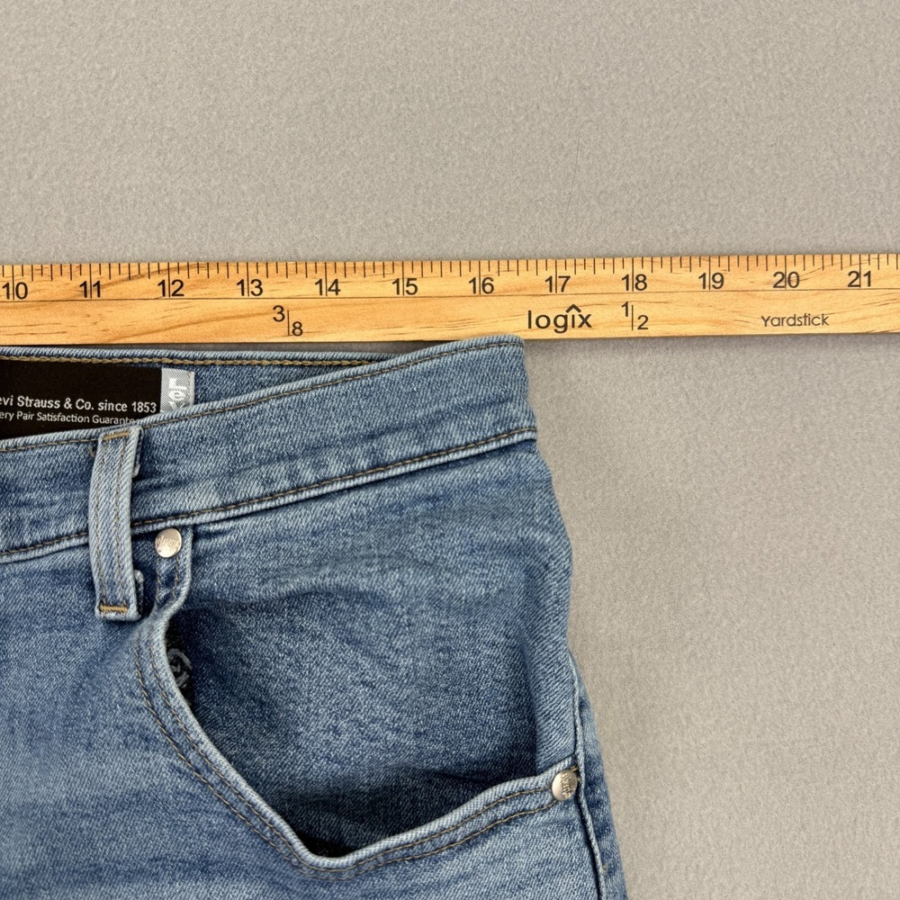 Levi's Silver Tab Mom‎ Jeans Women's Size 32x27 High-Rise Tapered Blue Denim - Picture 13 of 16